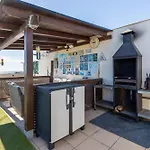Apartment Sunset- And Bbq